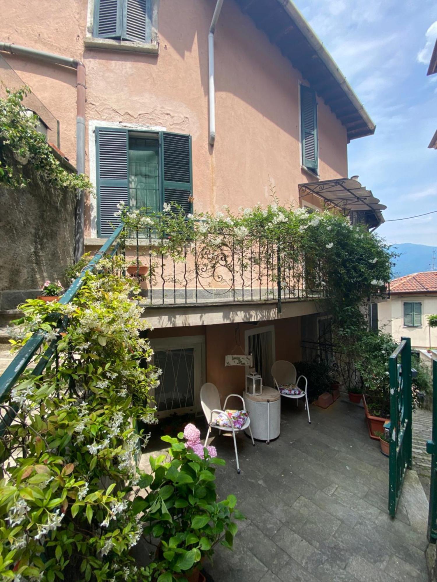 Apartamento House Al Noce Moltrasio Exterior foto